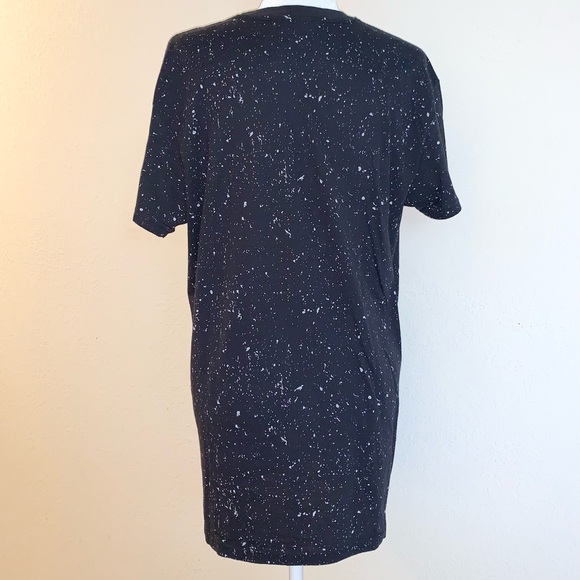 Alien and Narwhal Charcoal Black Short Sleeve Tee Shirt ~ Size XL - Picture 2 of 3